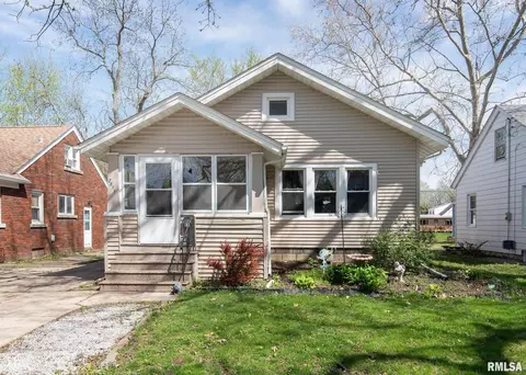 2615 15th Ave, Rock Island, IL 61201