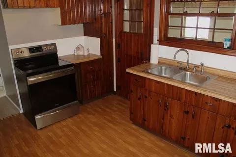 615 Edwards St, Kewanee, IL 61443 photo 23