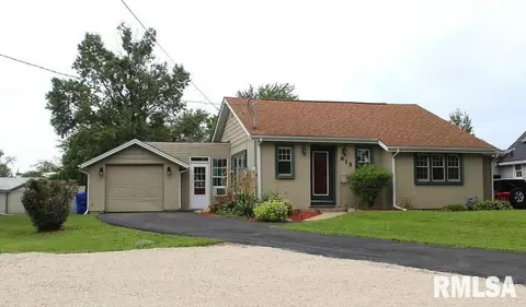 615 Edwards St, Kewanee, IL 61443