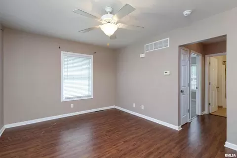 506 27th Ave, Moline, IL 61265 photo 8