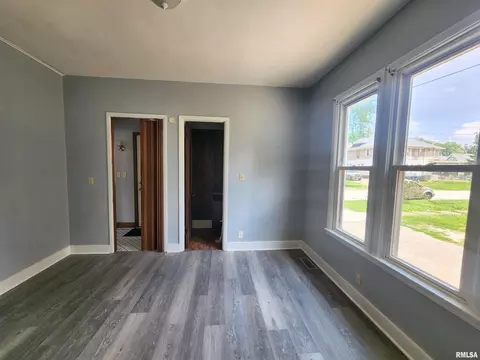 1146 14th Ave, Moline, IL 61265 photo 12