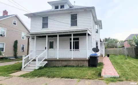 1146 14th Ave, Moline, IL 61265