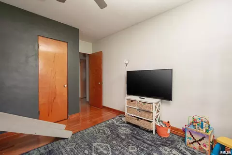 528 28th Ave, Moline, IL 61265 photo 11
