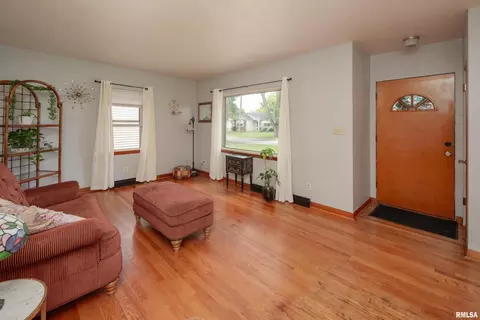 528 28th Ave, Moline, IL 61265 photo 5