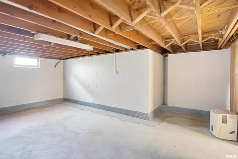 632 E Orange St, Geneseo, IL 61254 photo 21