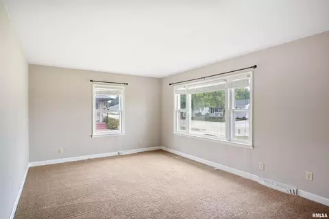 632 E Orange St, Geneseo, IL 61254 photo 15