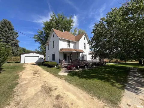 601 Kinzie Ave, Lost Nation, IA 52254