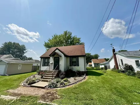105 NW 5th Ave, Aledo, IL 61231