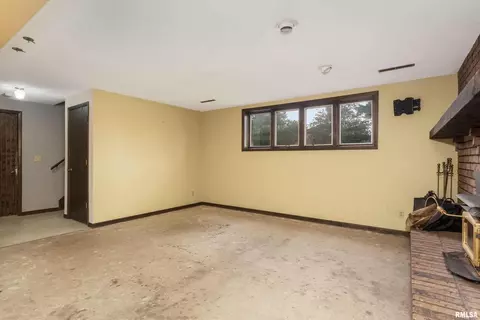 2735 Daniels Ct, Eldridge, IA 52748 photo 27