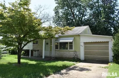 1706 W Granview St, Quincy, IL 62301