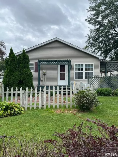1002 E 10th St, Kewanee, IL 61443 photo 5