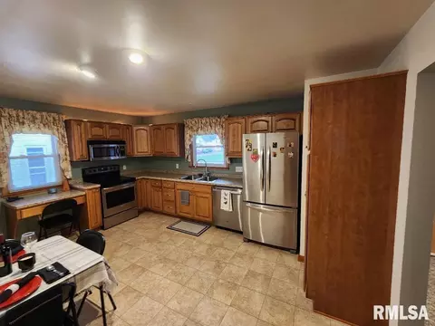 925 10th Ave, Fulton, IL 61252 photo 8