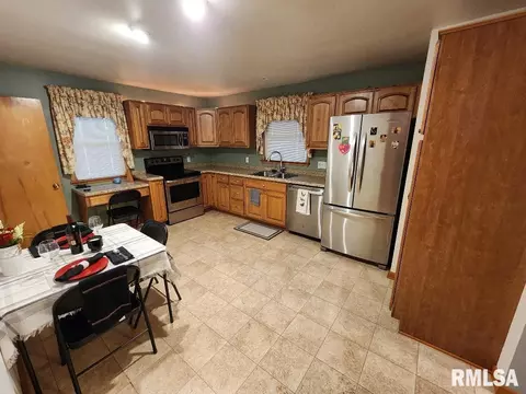 925 10th Ave, Fulton, IL 61252 photo 7