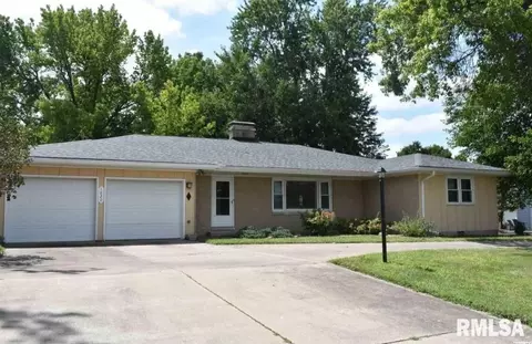 1820 Kochs Ln, Quincy, IL 62305