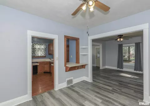 420 20th Ave, Moline, IL 61265 photo 8