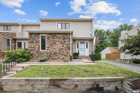 3542 56th Street Pl, Moline, IL 61265