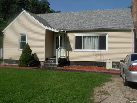 220 4th St, Hillsdale, IL 61257