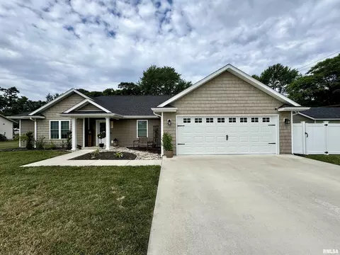 11427 Mesa Ln, Carterville, IL 62918