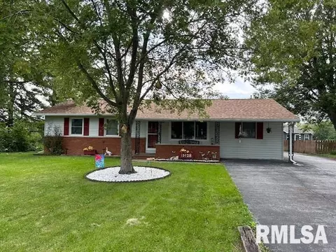 11428 15th Street Ct, Milan, IL 61264