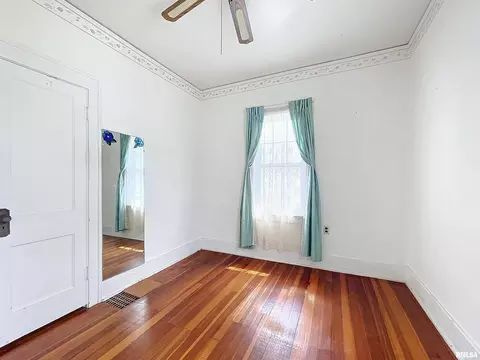 426 10th St, Silvis, IL 61282 photo 19