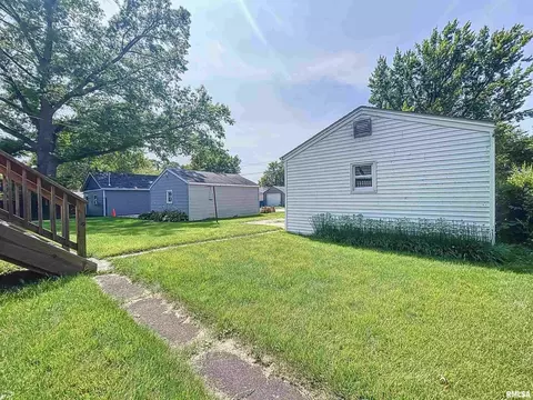 426 10th St, Silvis, IL 61282 photo 23