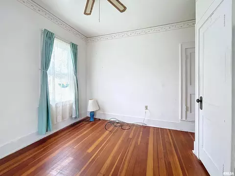 426 10th St, Silvis, IL 61282 photo 17