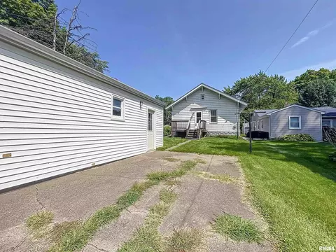 426 10th St, Silvis, IL 61282 photo 21