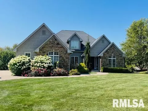 19150 247th Ave, Bettendorf, IA 52722