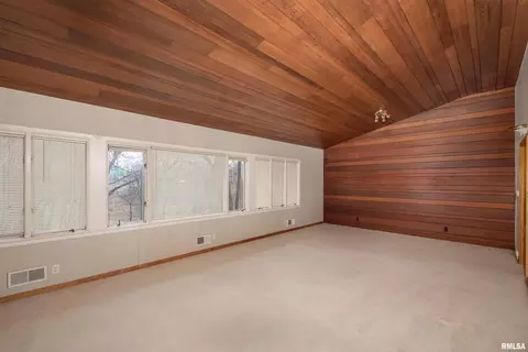 2304 14th Ave, Moline, IL 61265 photo 5