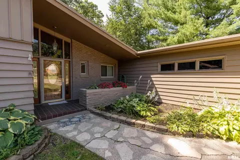 2304 14th Ave, Moline, IL 61265 photo 2