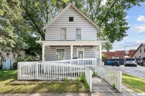 1618 18th Ave #A, Moline, IL 61265