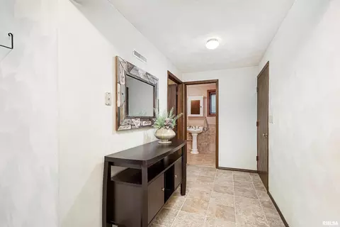 507 E Locust St, Geneseo, IL 61254 photo 22