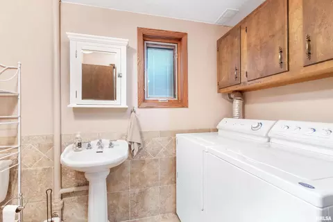507 E Locust St, Geneseo, IL 61254 photo 23
