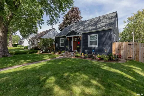 1620 W Central Park Ave, Davenport, IA 52804