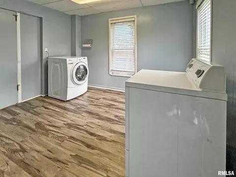 2640 16th St, Moline, IL 61265 photo 9