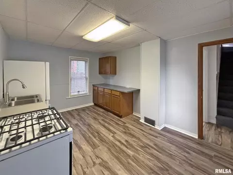 2640 16th St, Moline, IL 61265 photo 6