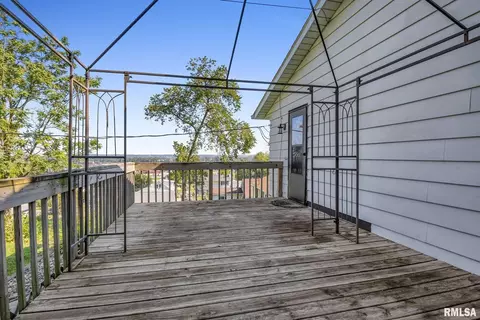 218 17th St, Silvis, IL 61282 photo 18