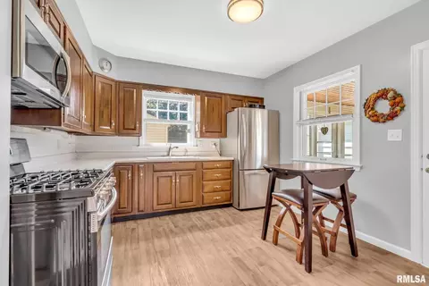 1866 17th Ave, Moline, IL 61265 photo 7