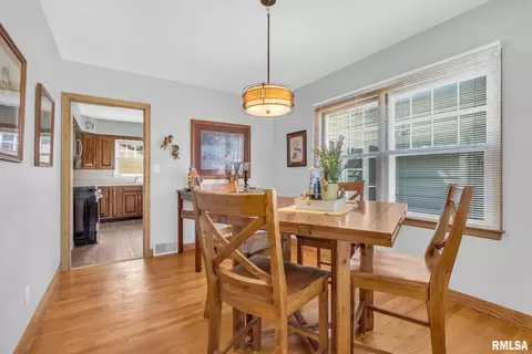1866 17th Ave, Moline, IL 61265 photo 11