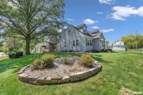 1866 17th Ave, Moline, IL 61265 photo 2