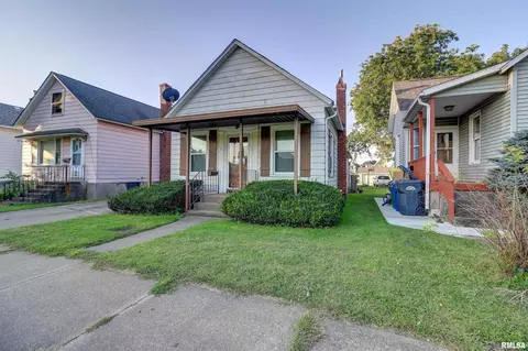 425 7th Ave N, Clinton, IA 52732