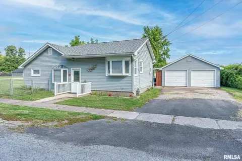 116 State St, Carbon Cliff, IL 61239