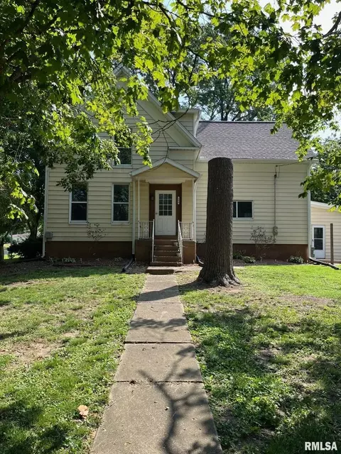204 S Union St, Toulon, IL 61483