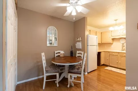 3020 4th St #5, Moline, IL 61265 photo 8