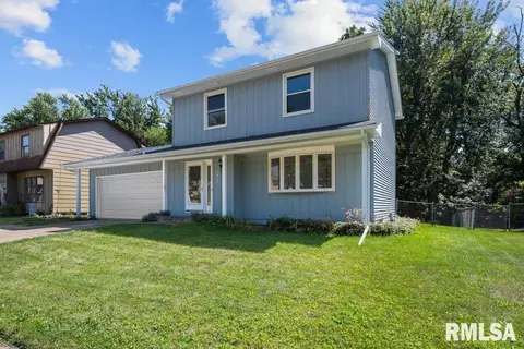 2617 W 58th St, Davenport, IA 52806