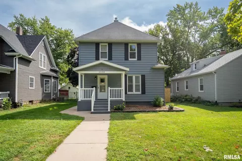 2038 14th St, Moline, IL 61265