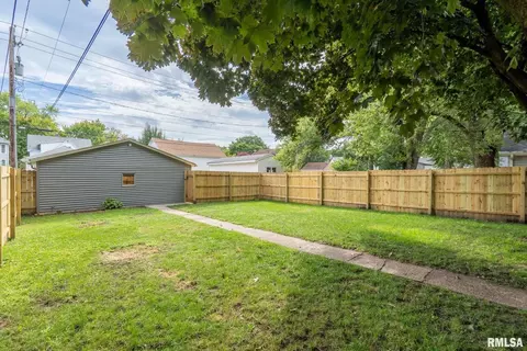 2038 14th St, Moline, IL 61265 photo 13