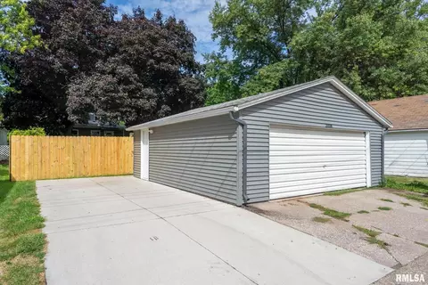2038 14th St, Moline, IL 61265 photo 14