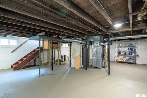 2038 14th St, Moline, IL 61265 photo 15
