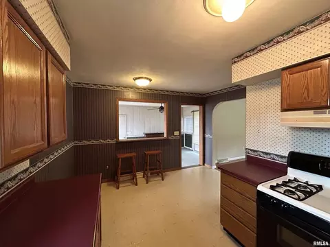 509 Valley View Dr, Silvis, IL 61282 photo 16